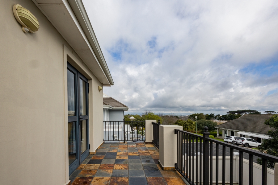 4 Bedroom Property for Sale in Zevenwacht Country Estate Western Cape